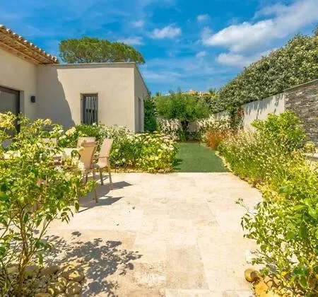 Villa Beaches